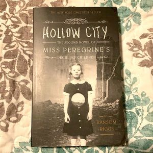Hollow City paperback book